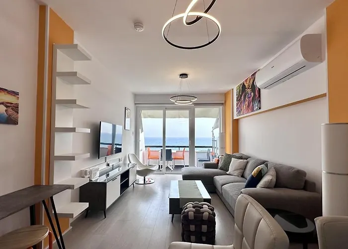 Vibrant Finikoudes Sea View 2 Bedroom